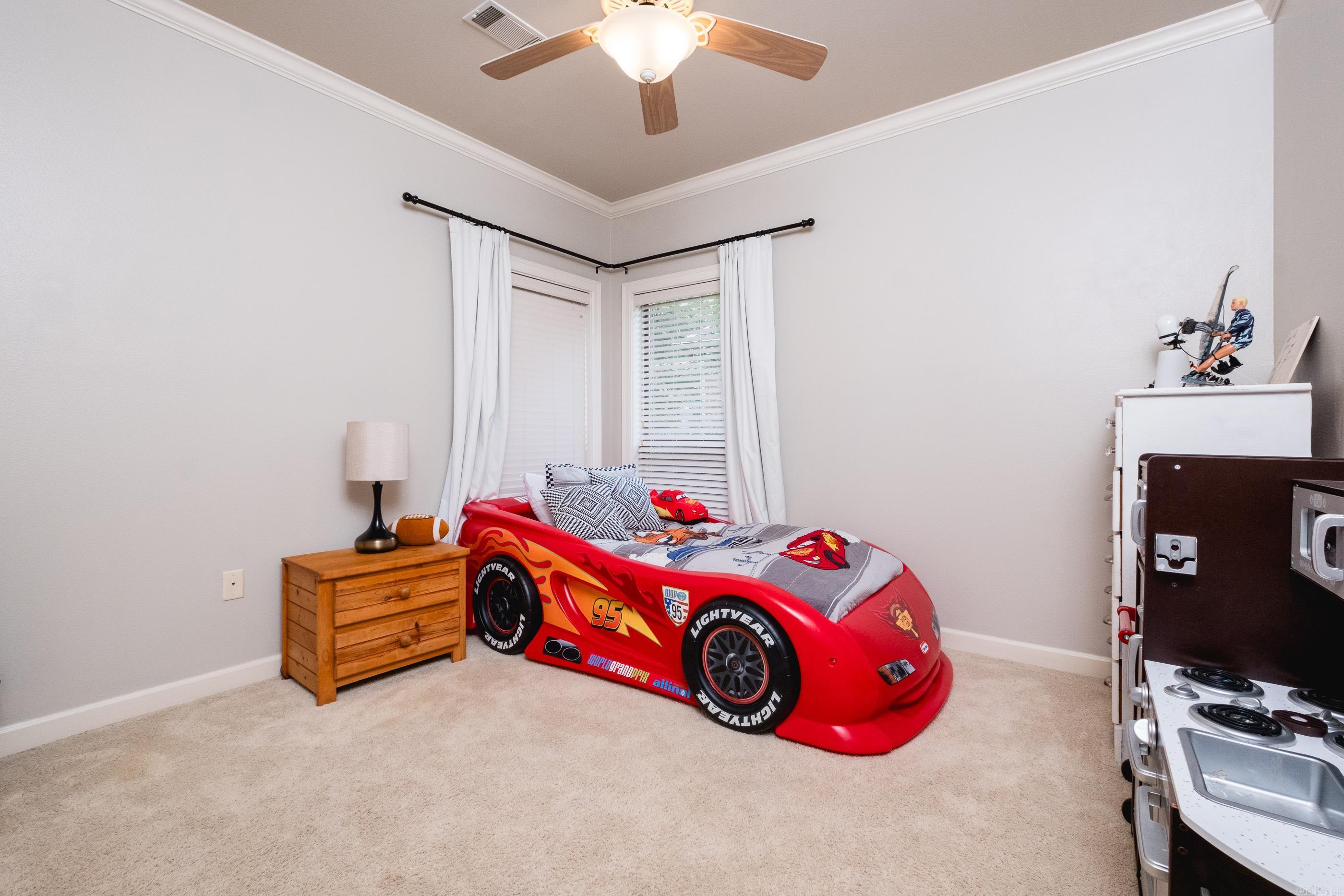 WOODLANDS EDGE - Residential