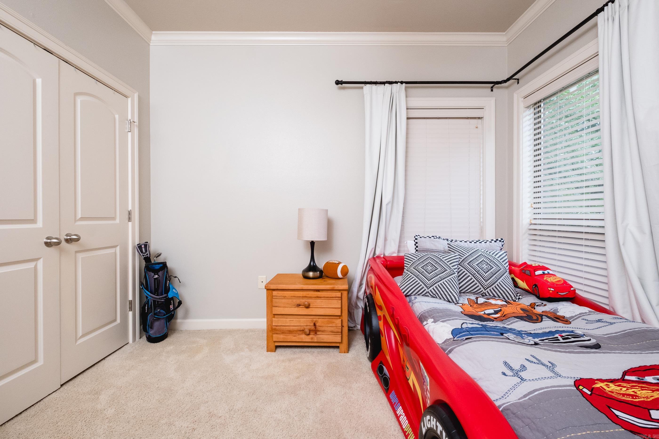 WOODLANDS EDGE - Residential