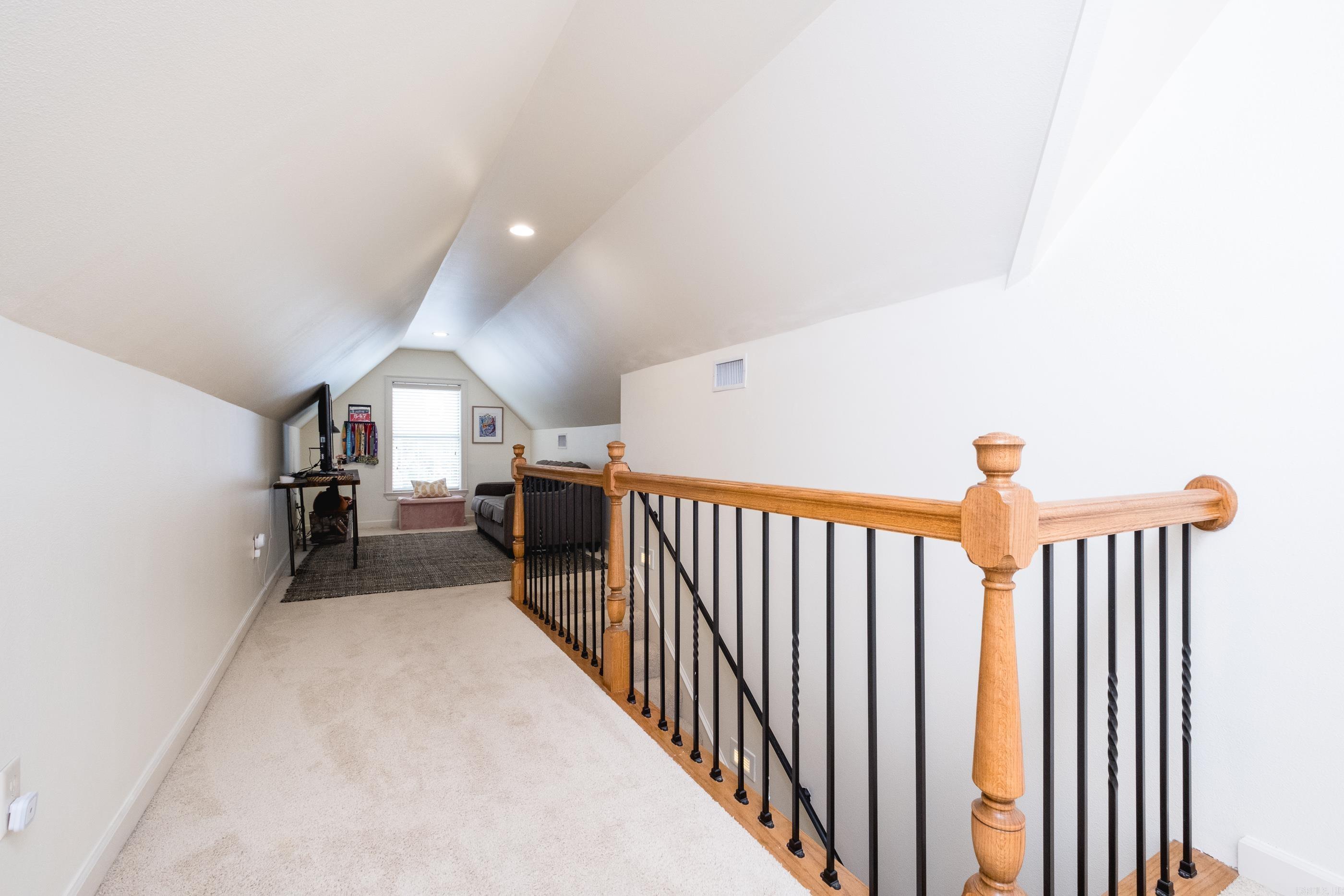 WOODLANDS EDGE - Residential