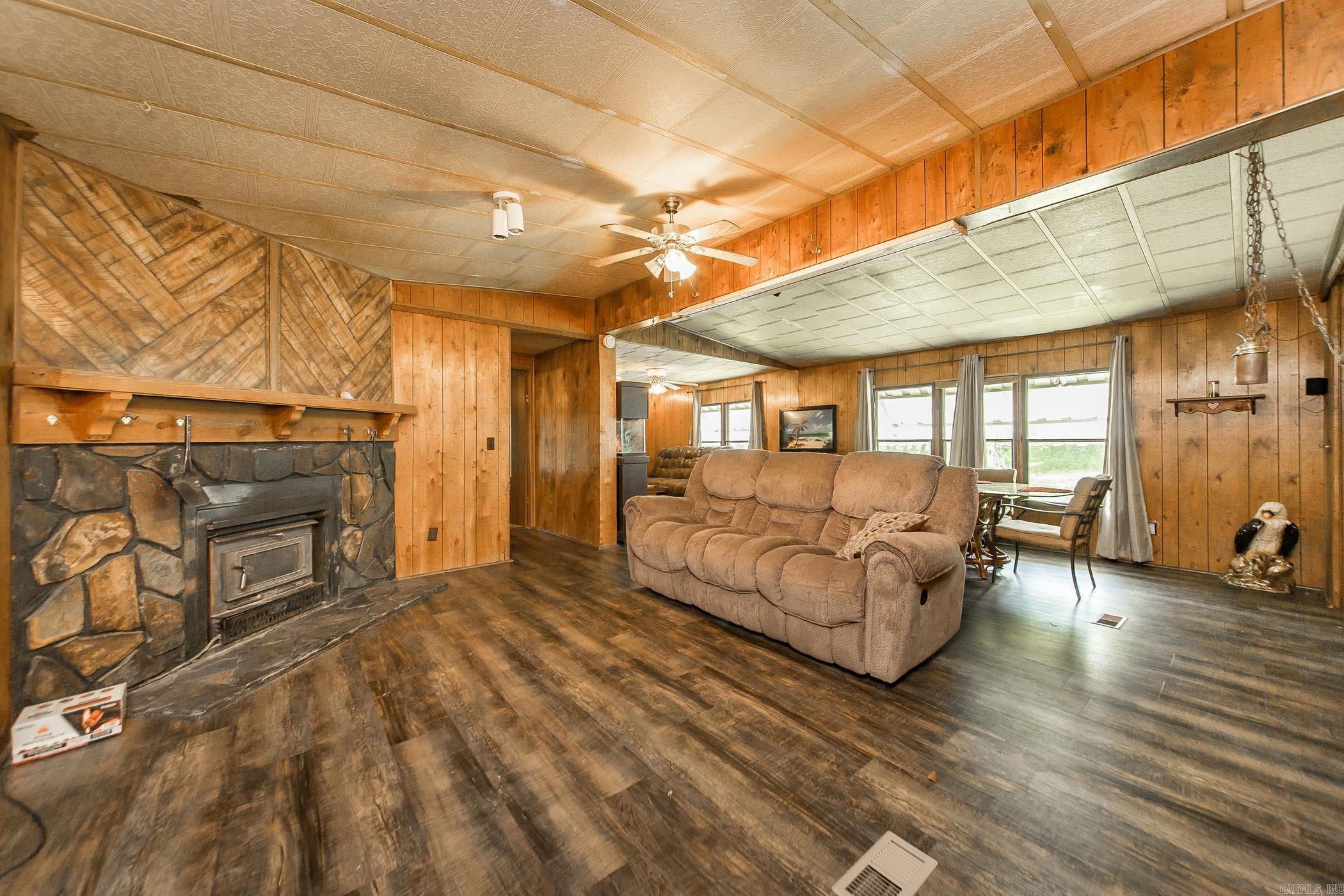 Metes & Bounds - Residential