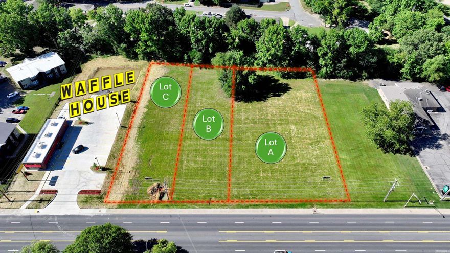 Vacant lot C next to Waffle House. Approximately 1 acre with Waffle House's new second location is just a sign of the times—a prime location for a variety of businesses. With a high-traffic count of 24,000 vehicles daily and growing, the Searcy west side corridor offers excellent visibility and accessibility. You'll also have access to numerous Searcy schools, the Searcy Country Club, and a booming residential market.