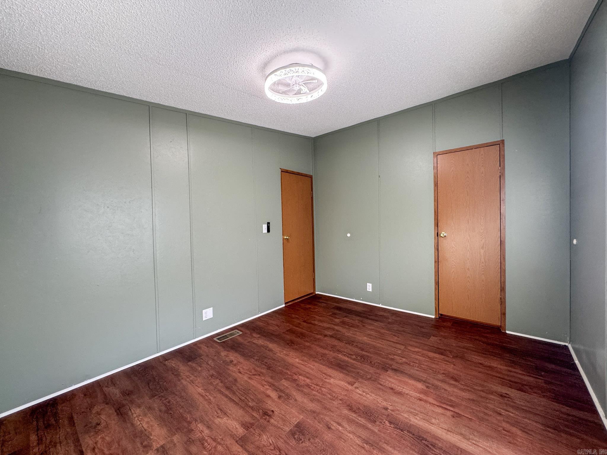 Metes & Bounds - Residential Lease