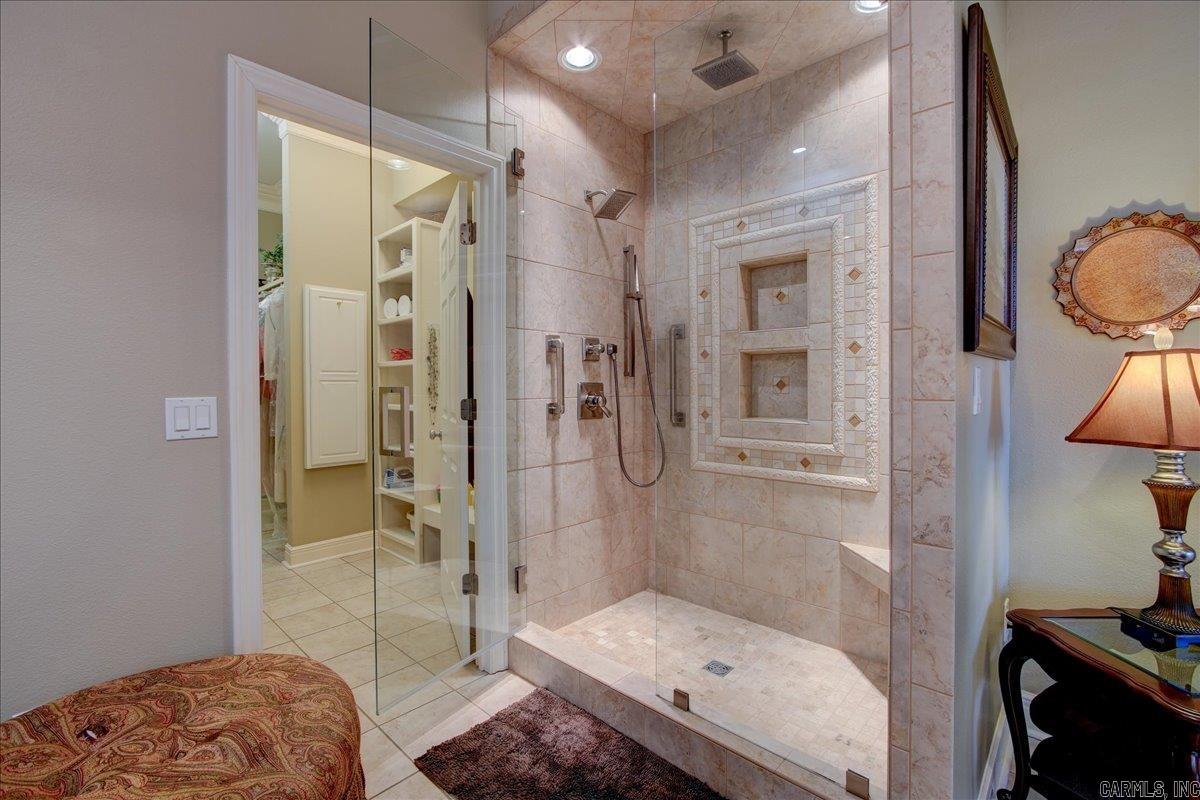 ARKOTA SHORES - Residential