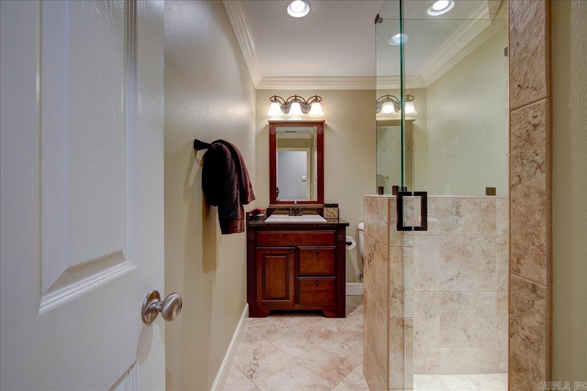 ARKOTA SHORES - Residential