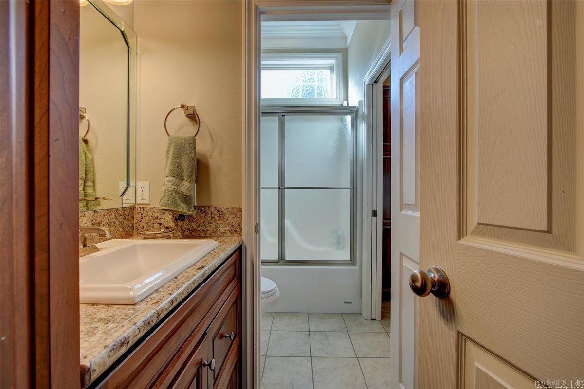 ARKOTA SHORES - Residential