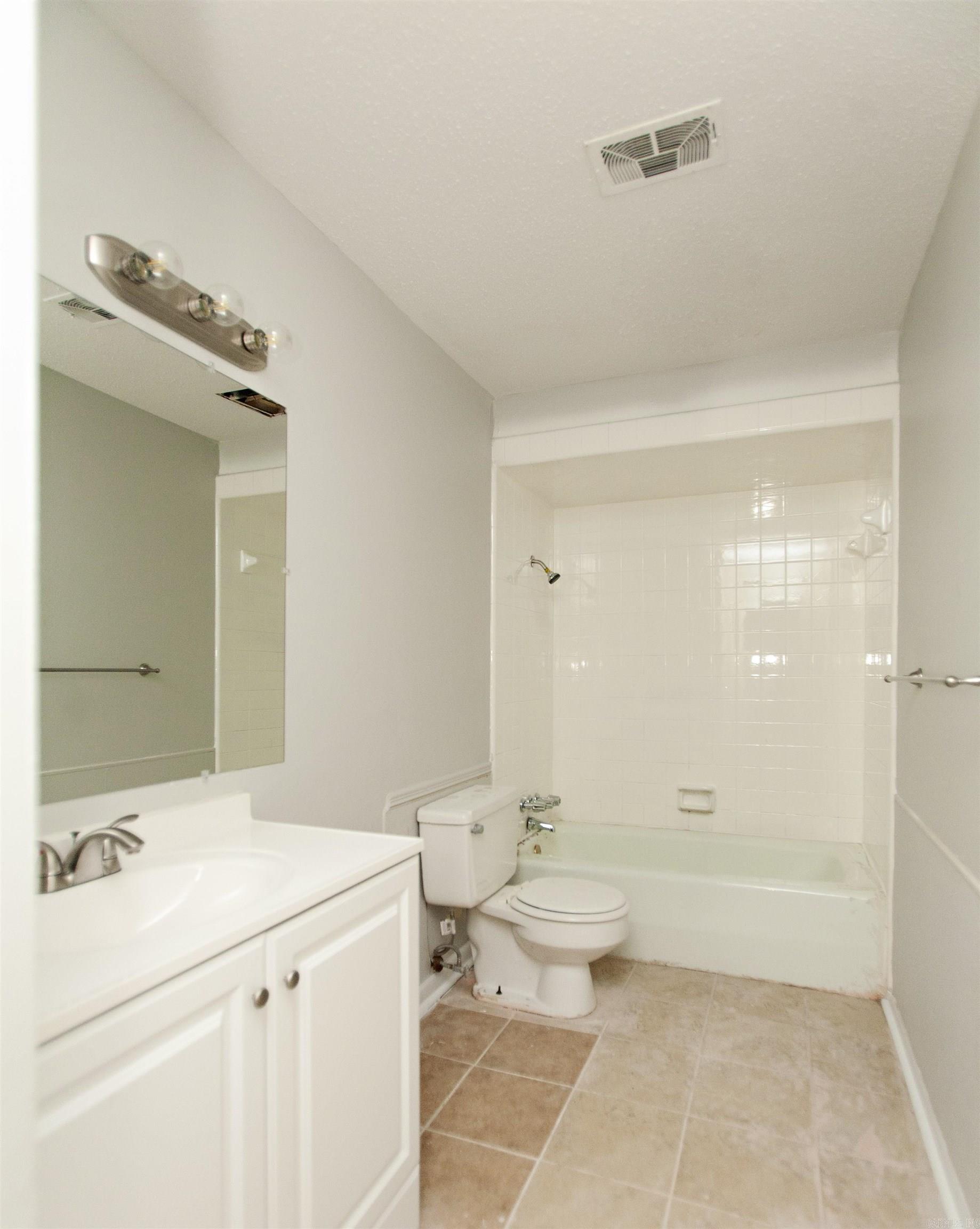 Pike Plaza Heights - Residential Lease