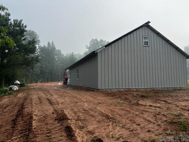 Mountain Pine - Land