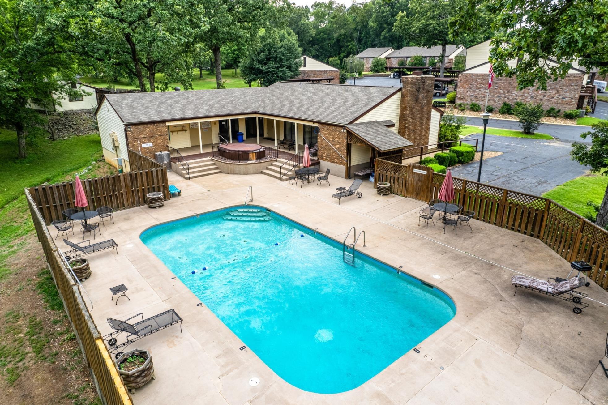 HUNTLEIGH WOODS HPR - Residential