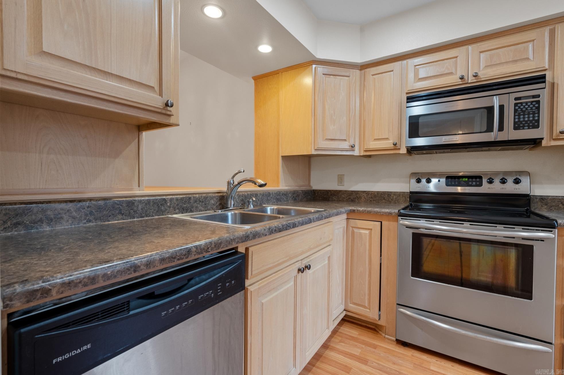 HUNTLEIGH WOODS HPR - Residential