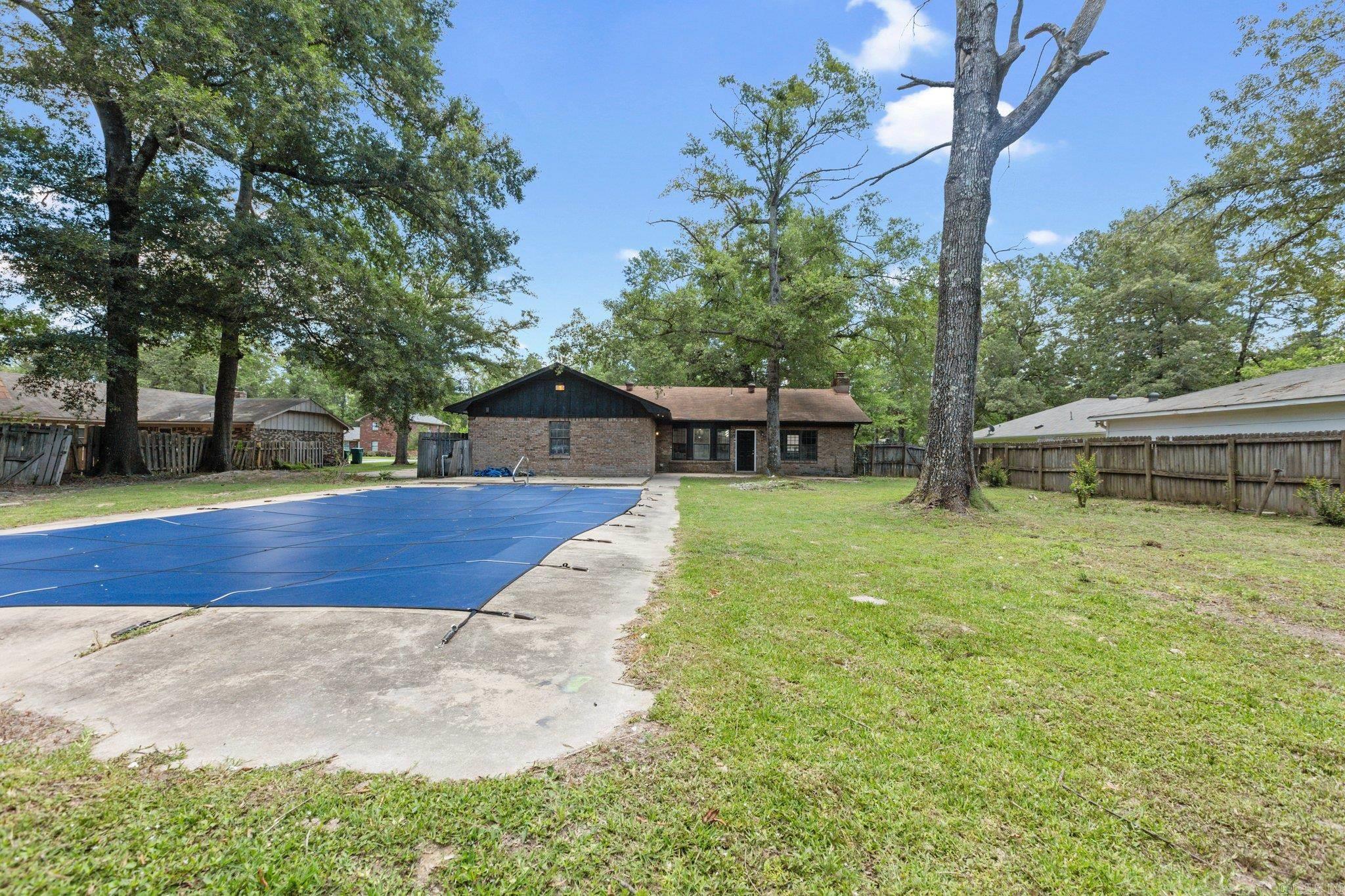 Pine Wood - Residential