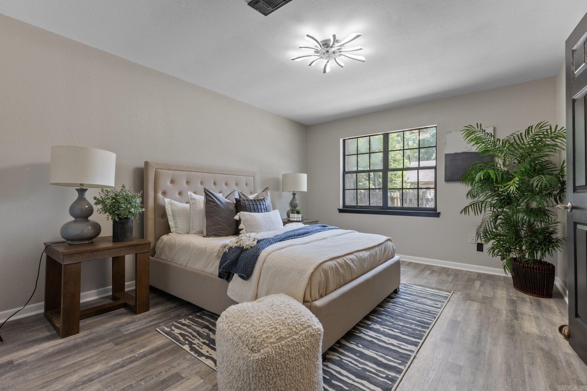 Pine Wood - Residential