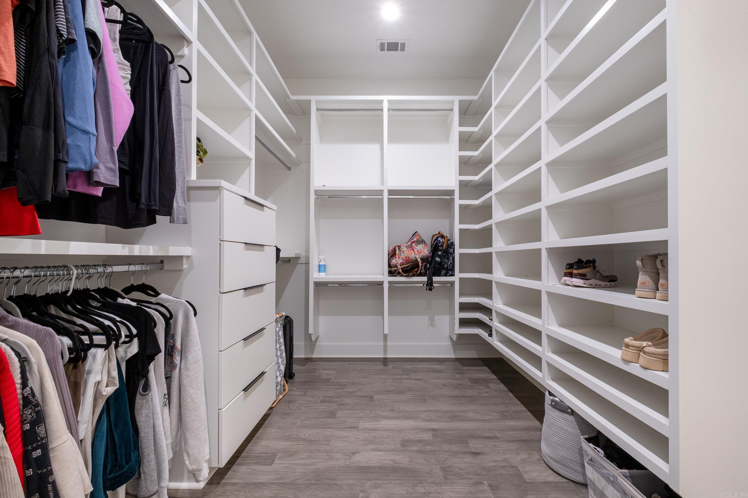 WILDWOOD PLACE - Residential