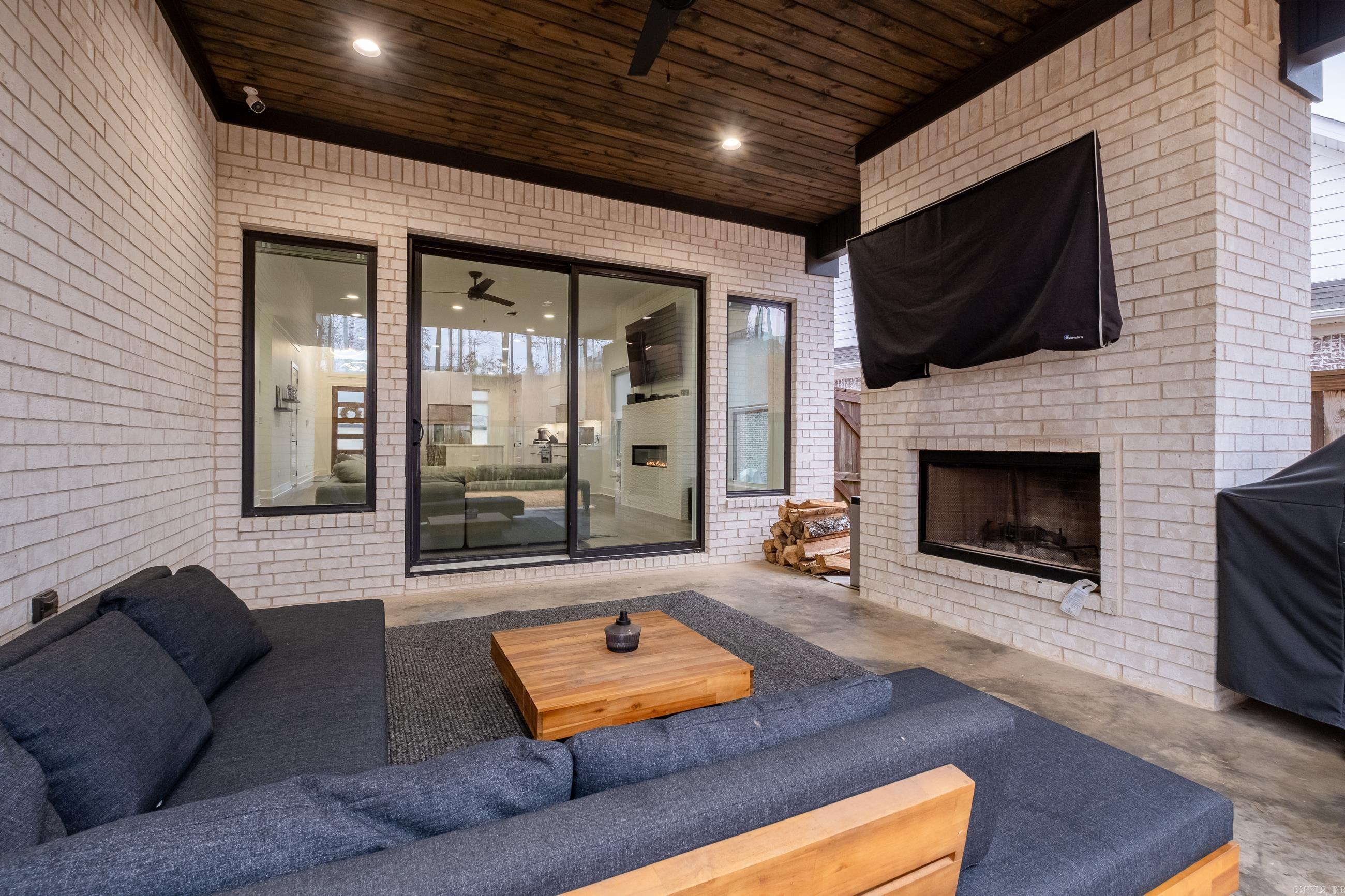 WILDWOOD PLACE - Residential