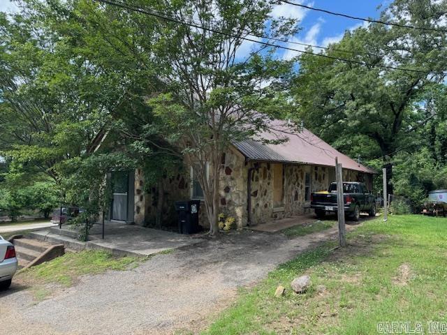 WADDLE & HUGHES - Residential