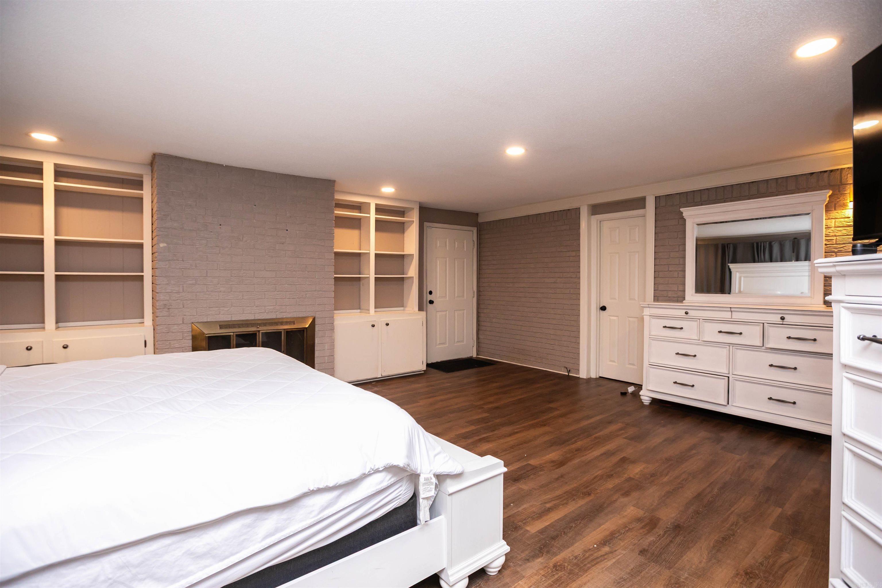 Briarwood - Residential