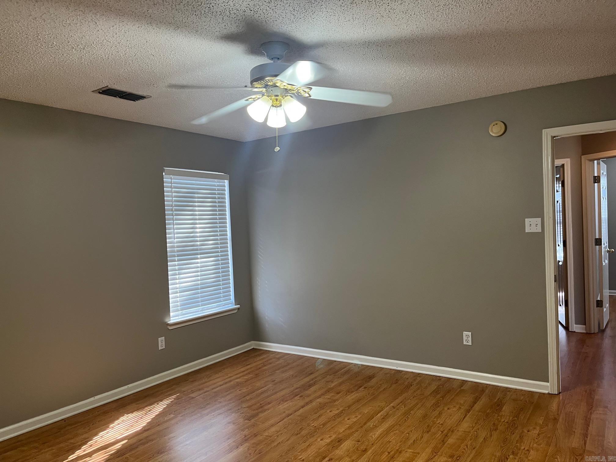 HUNTERS RUN - Residential