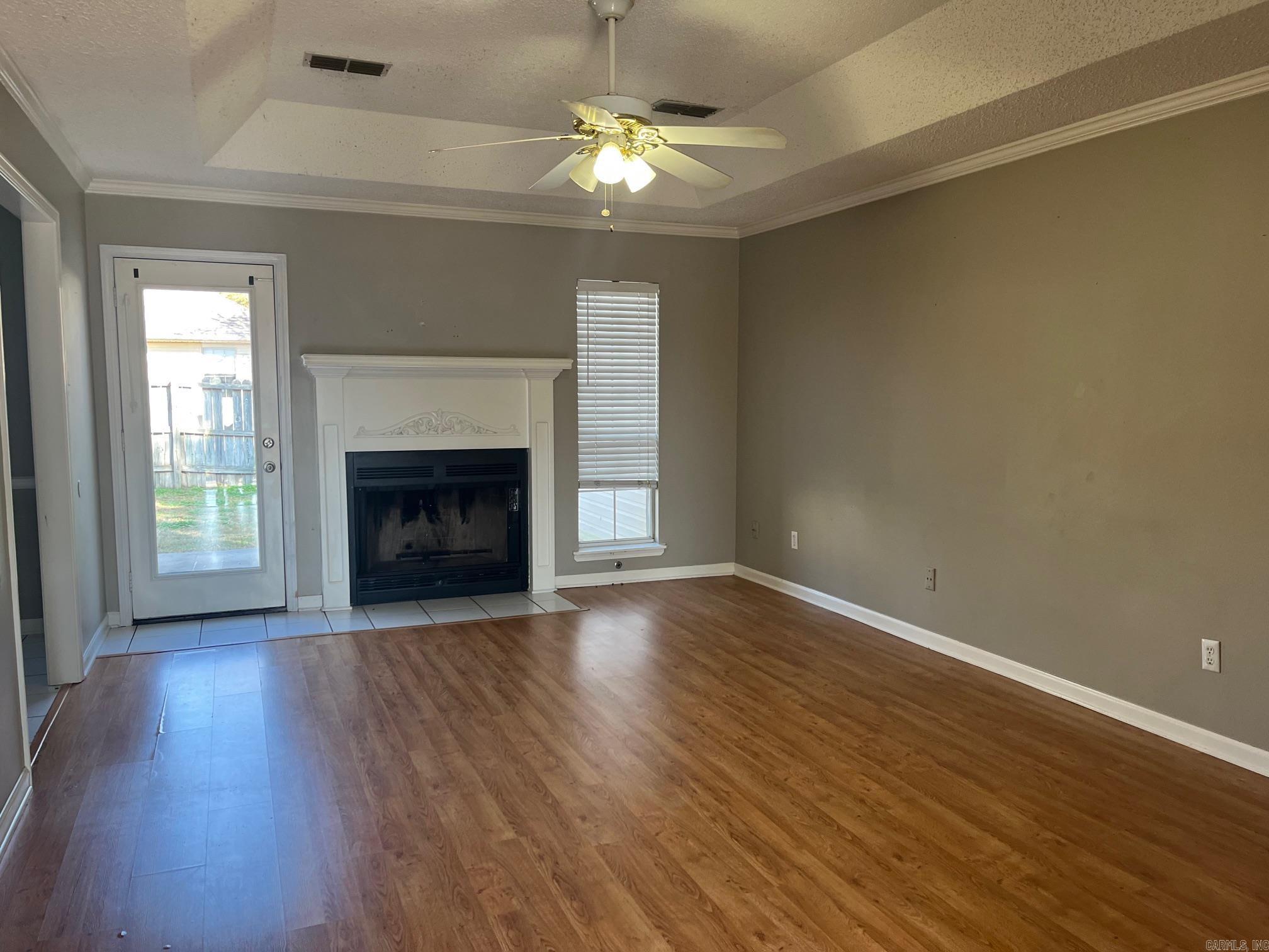 HUNTERS RUN - Residential