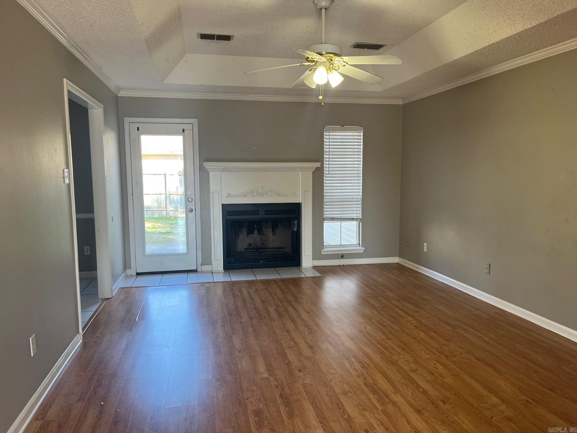 HUNTERS RUN - Residential