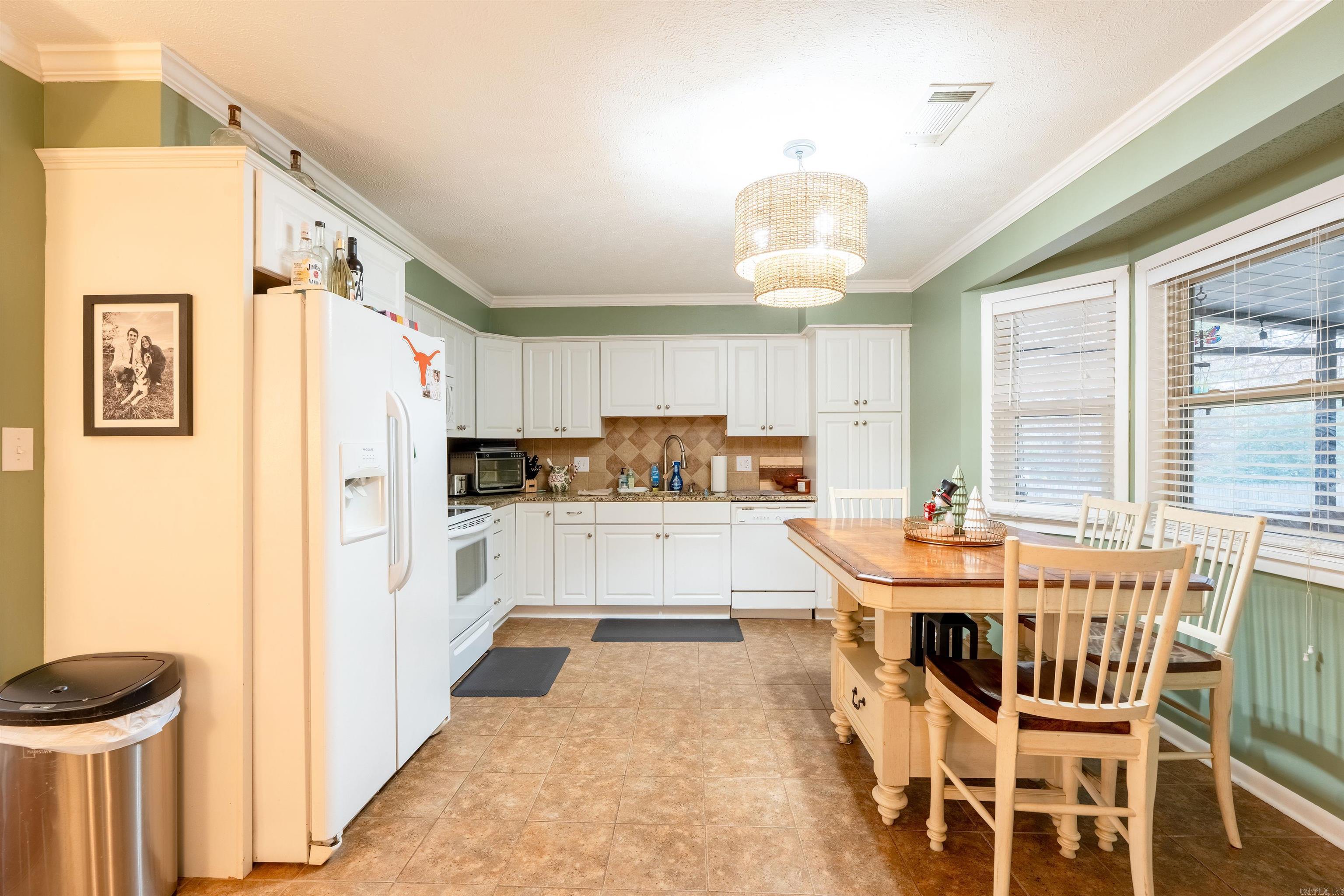 WESTERN HILLS ADD - Residential