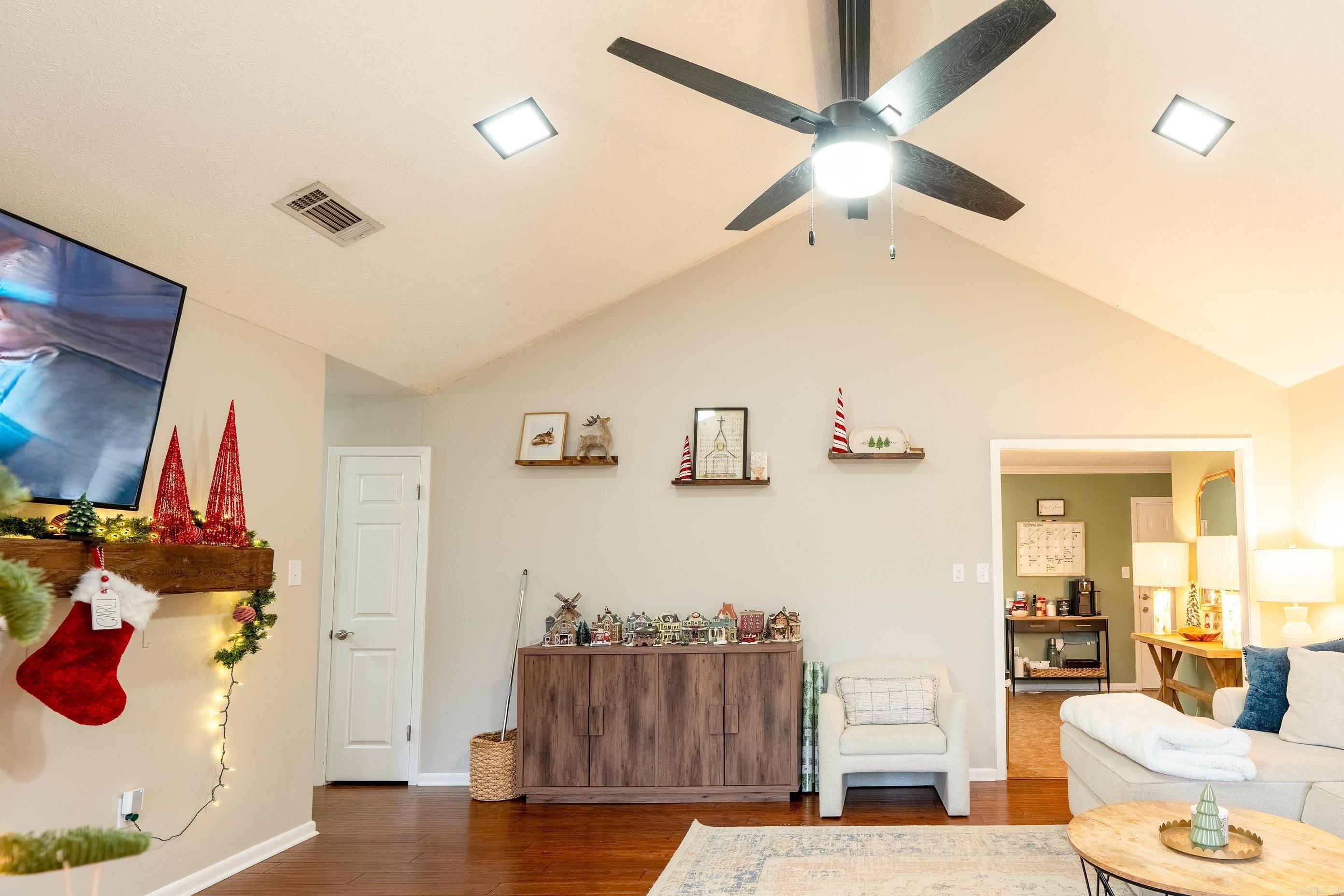 WESTERN HILLS ADD - Residential