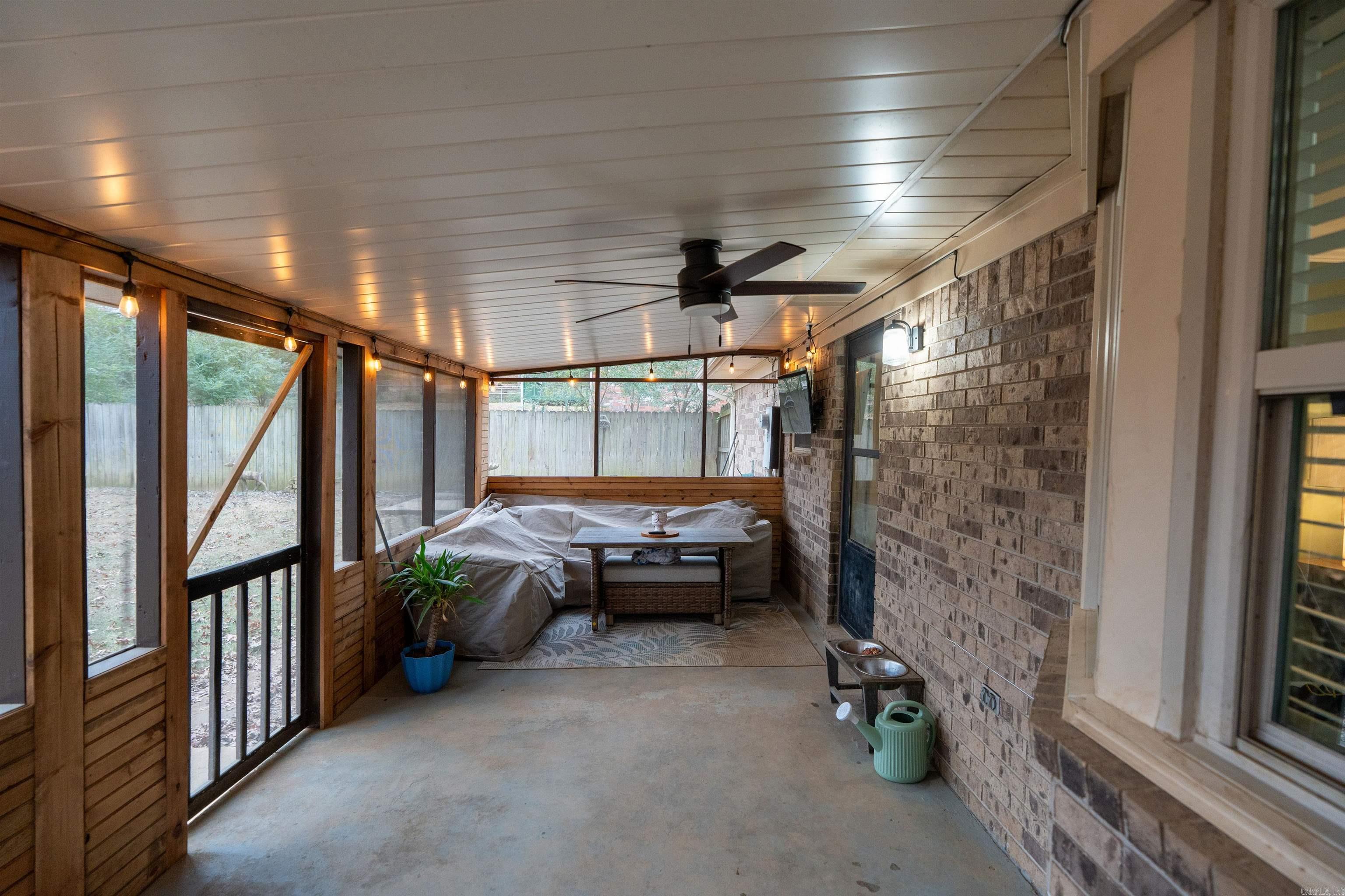 WESTERN HILLS ADD - Residential