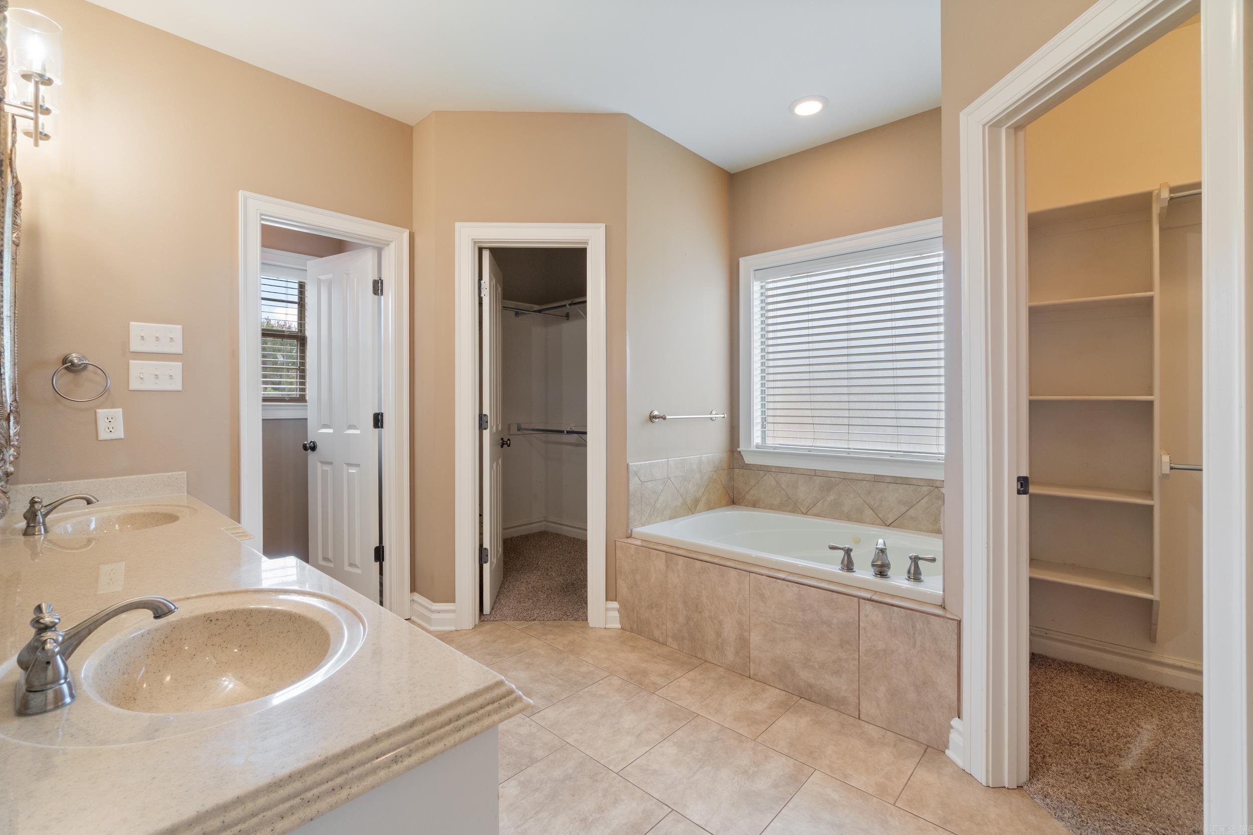 CATHERINE PLACE - Residential