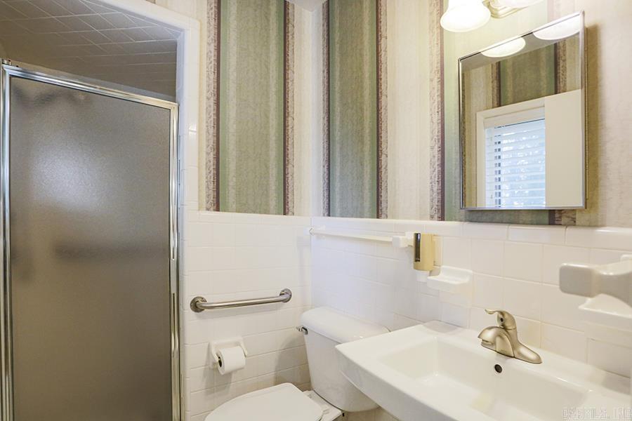 INDIANHEAD LAKES EST - Residential