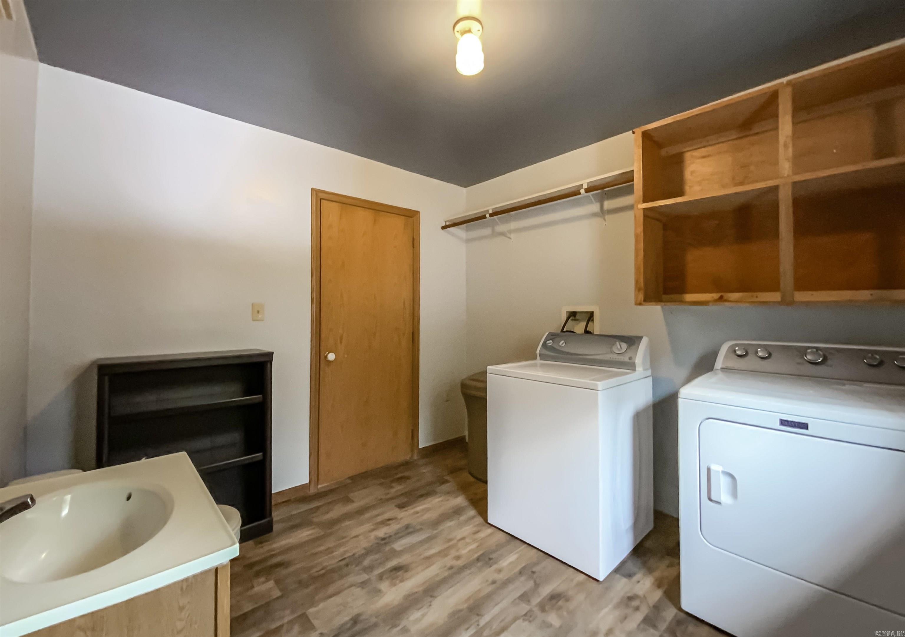 VALLEY VIEW ESTATES - Residential
