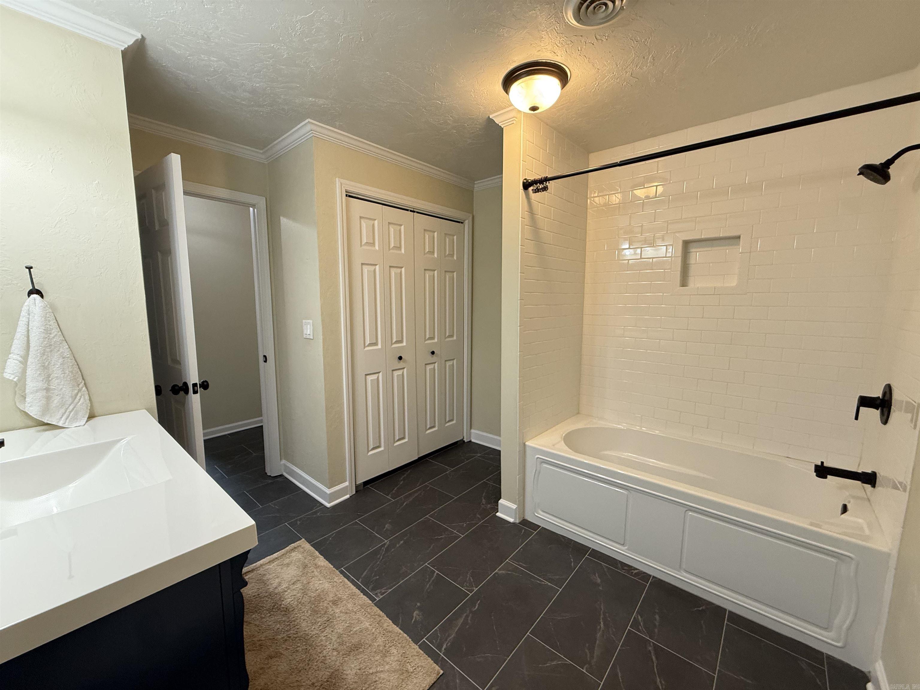 PIGGOTT - Residential
