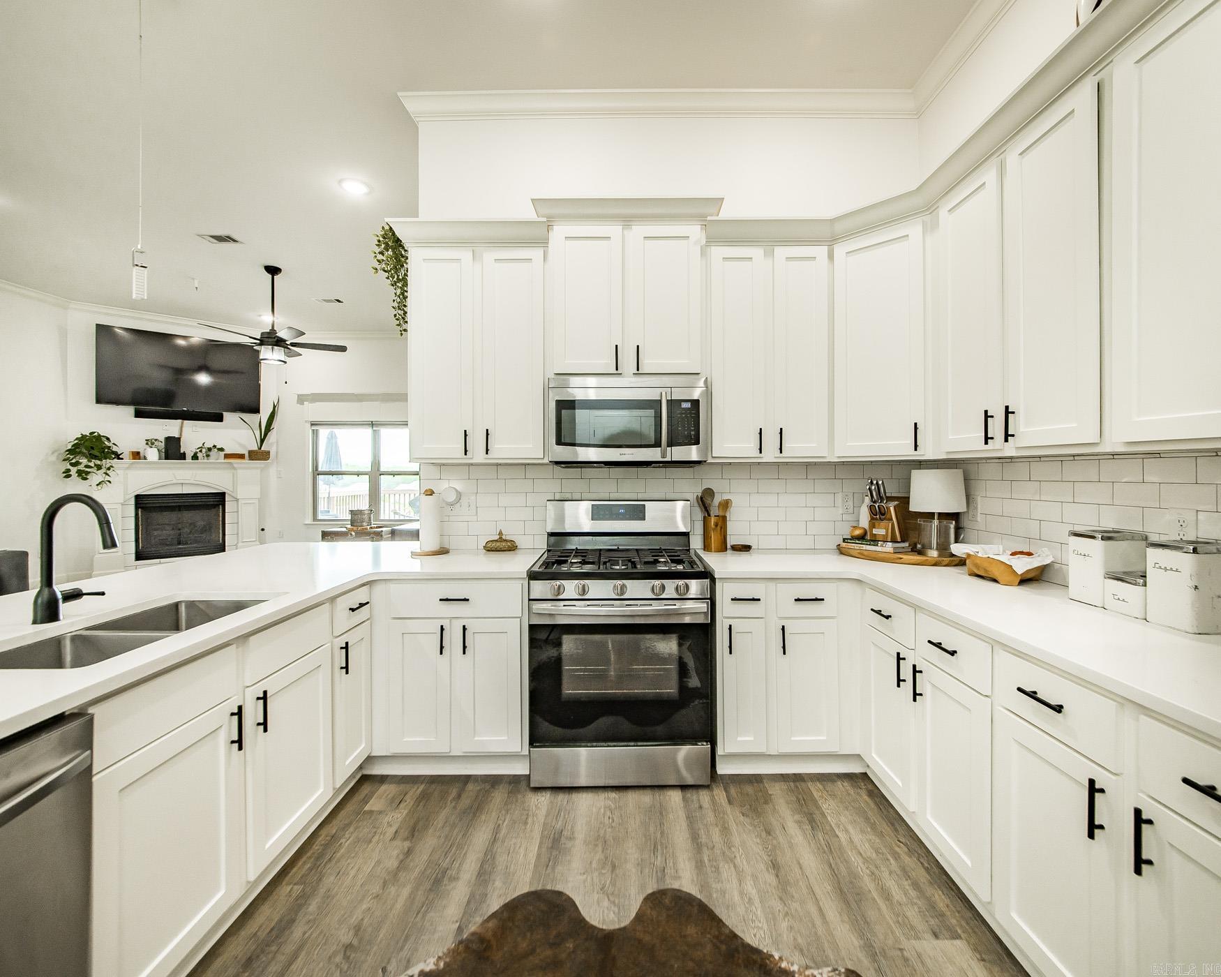 GREYSTONE - Residential