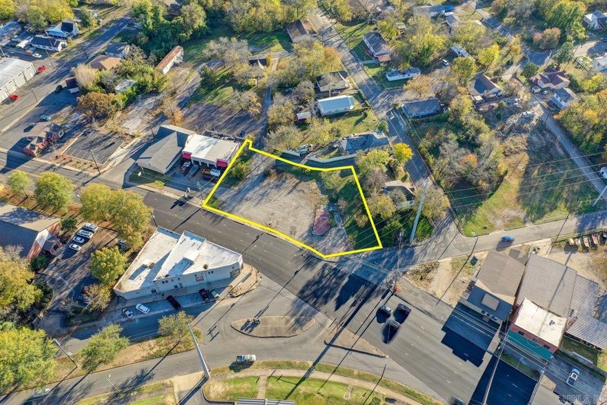 Ripe and ready for development - huge commercial potential!!  Frontage on Malvern Avenue and the gateway to the downtown historic district.  Great visibility, excellent access, and high traffic on corner lot.