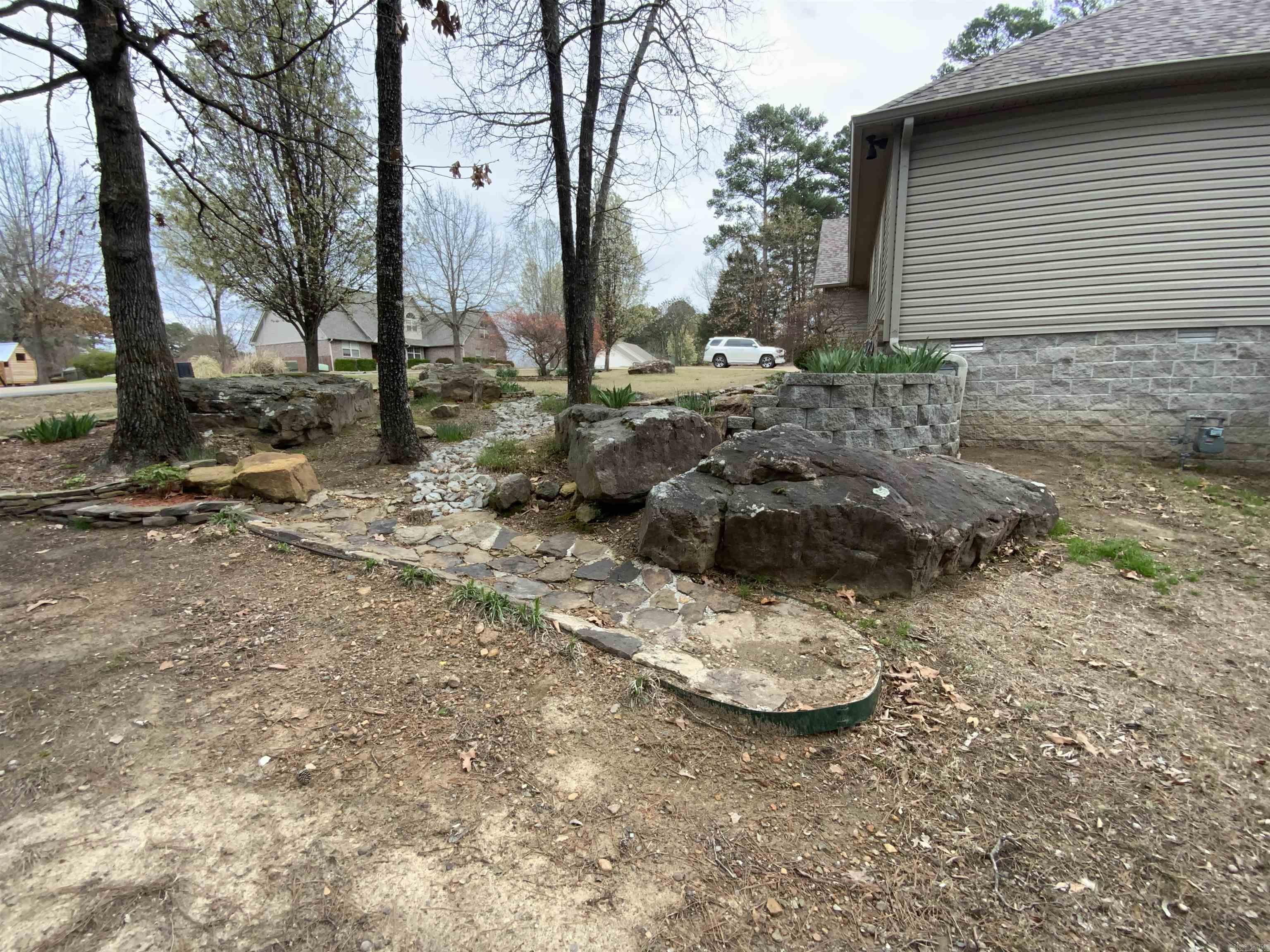 SUMMER HEIGHTS - Residential