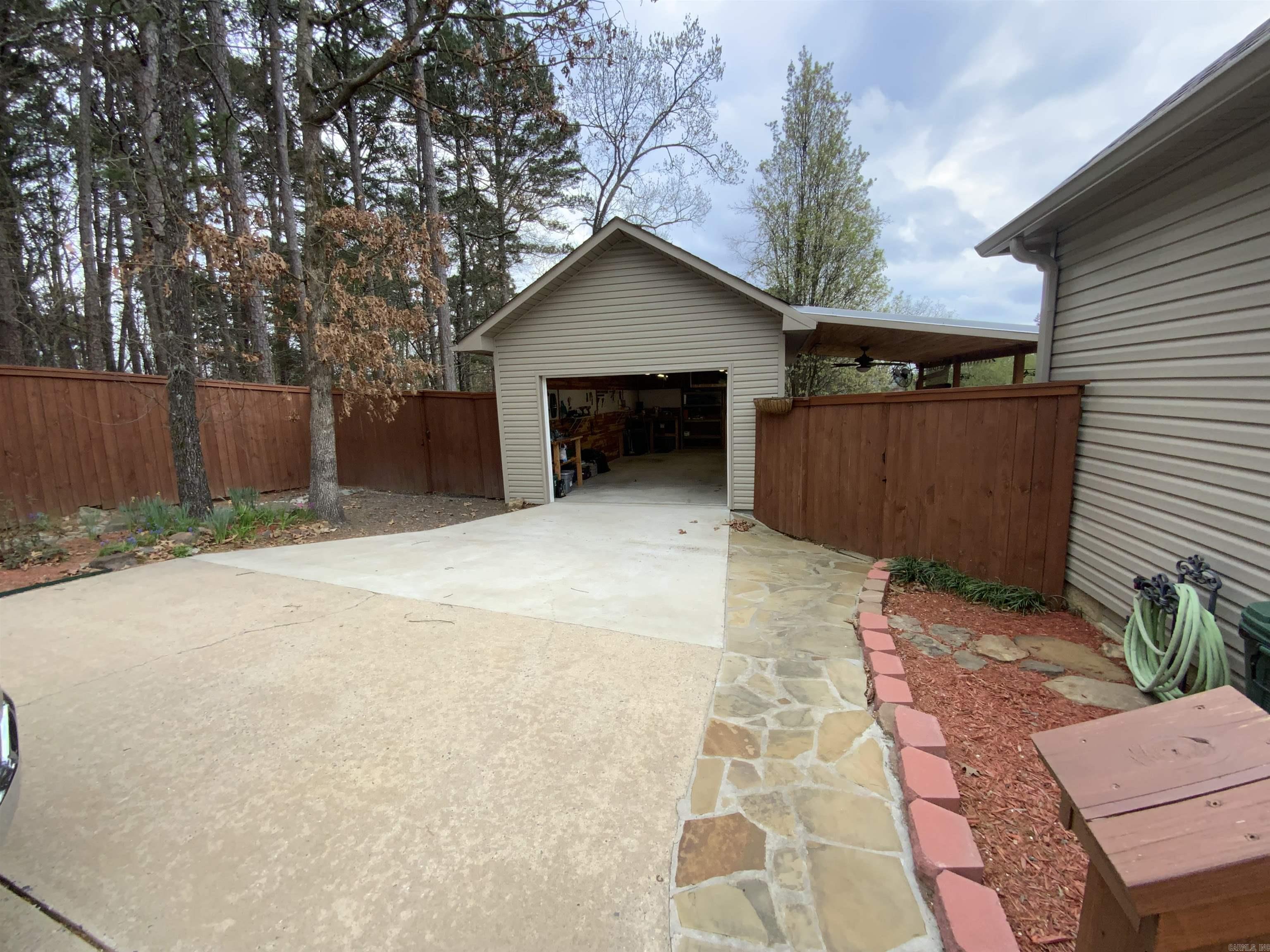 SUMMER HEIGHTS - Residential