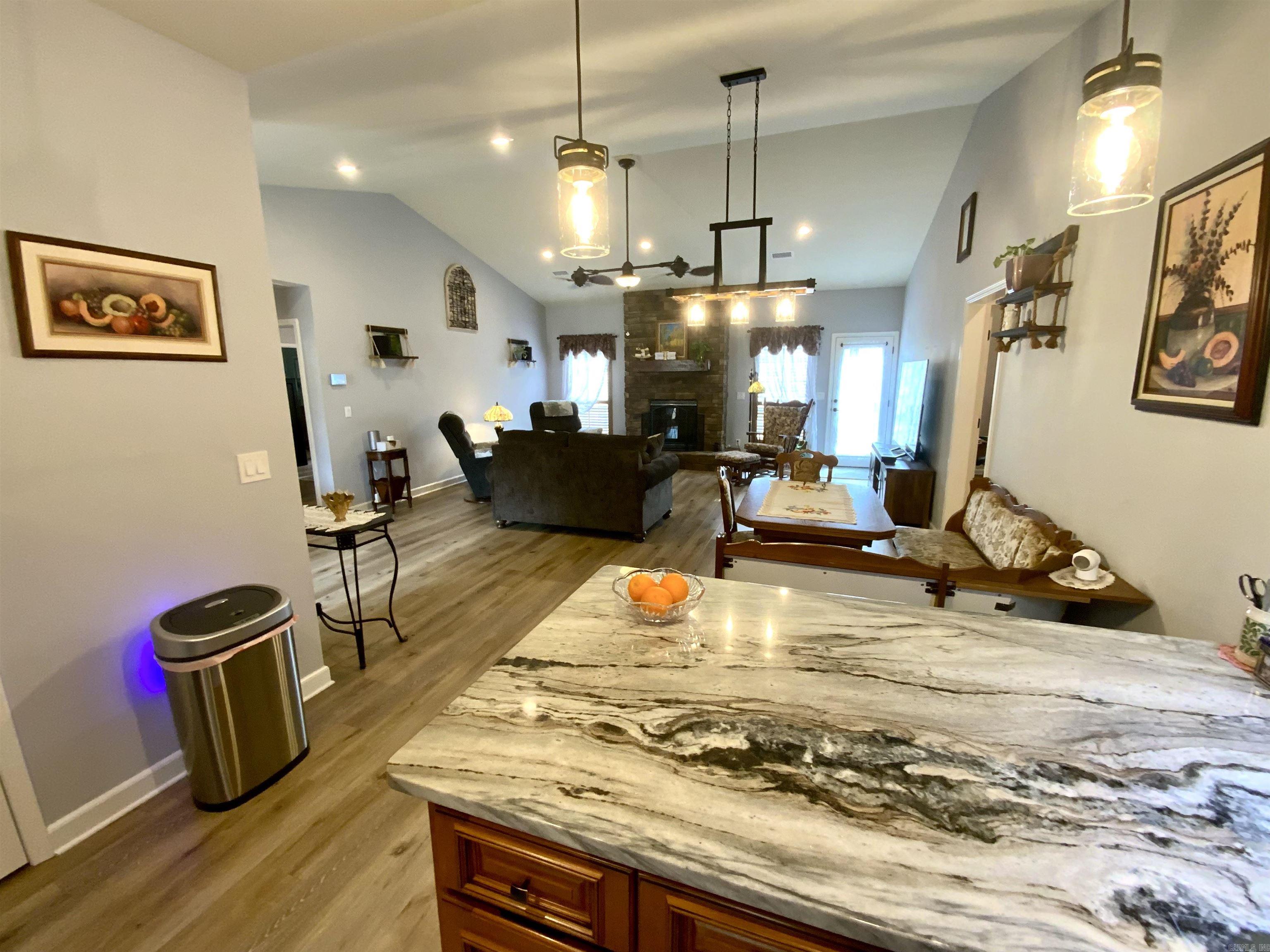 SUMMER HEIGHTS - Residential