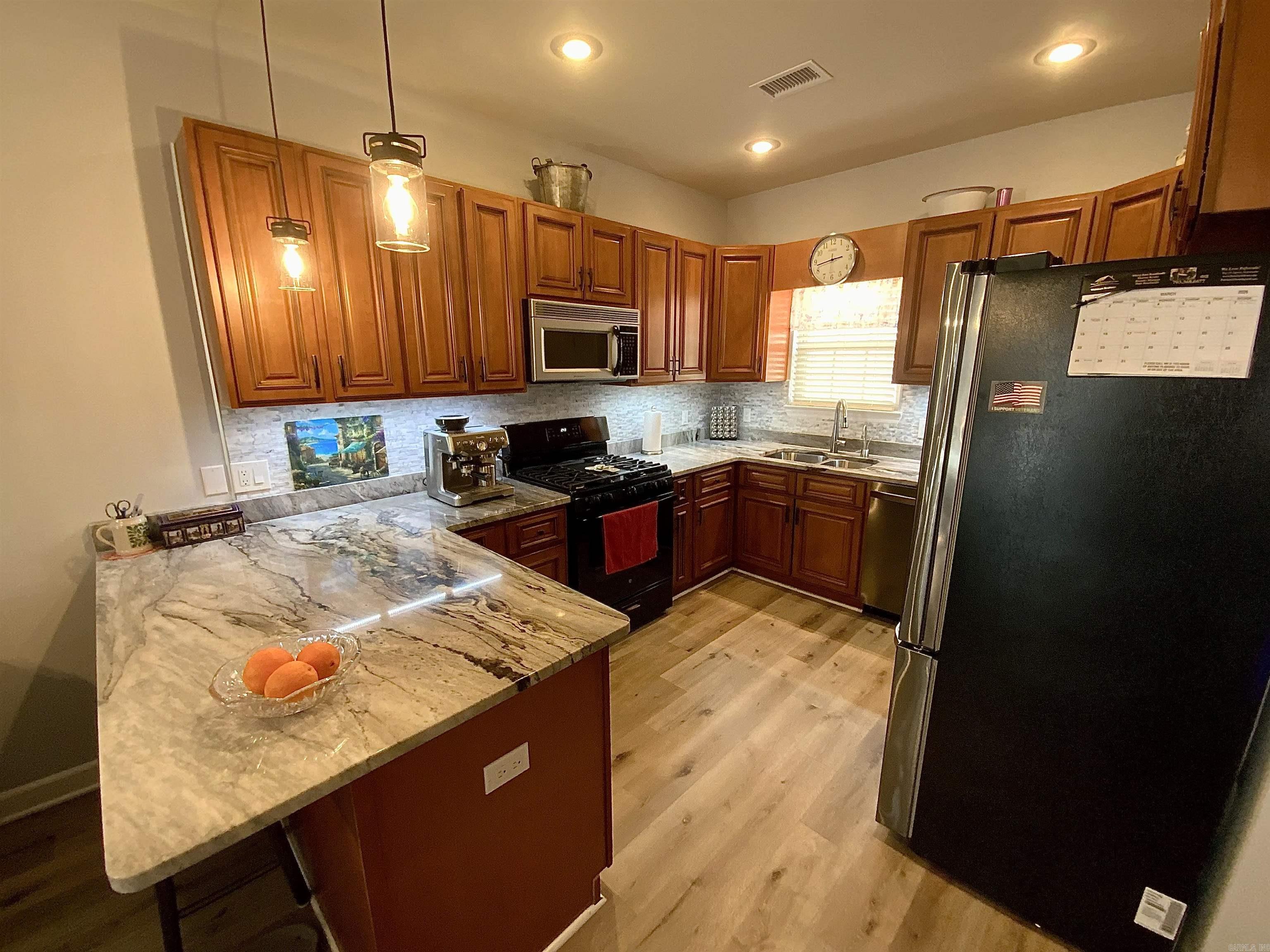 SUMMER HEIGHTS - Residential