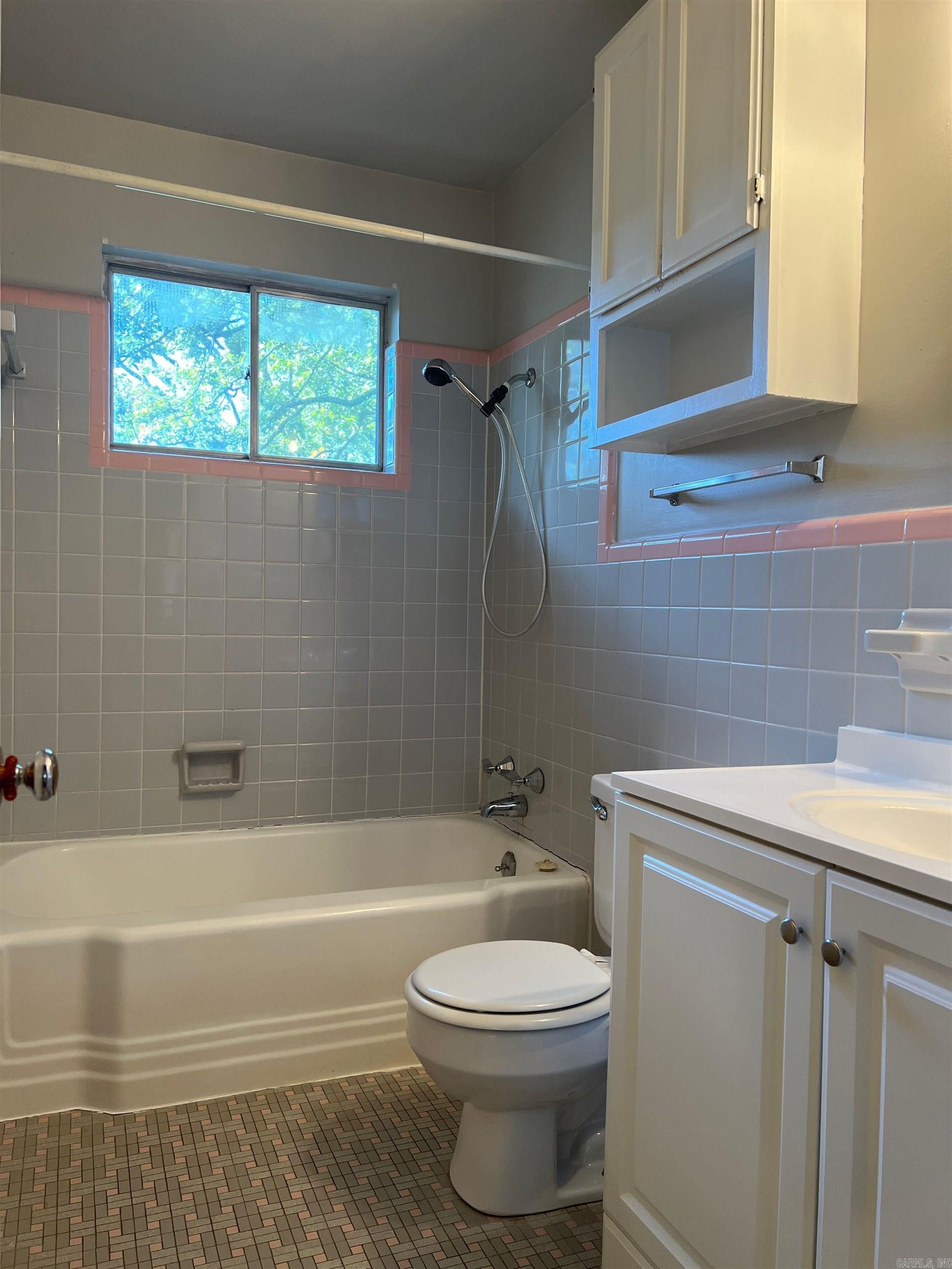 Pulaski Heights - Residential Income