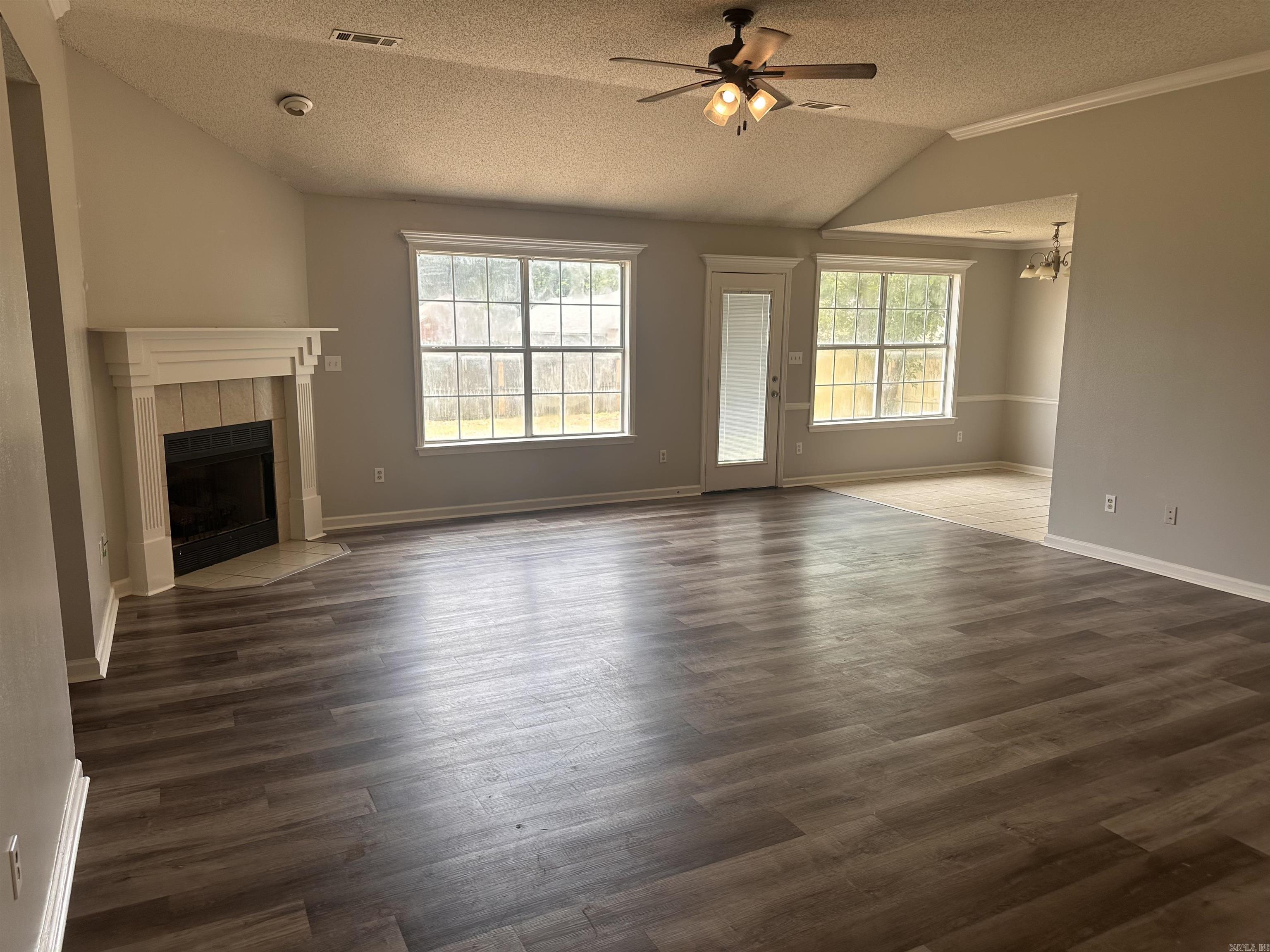 Meadowlake Estates - Residential Lease