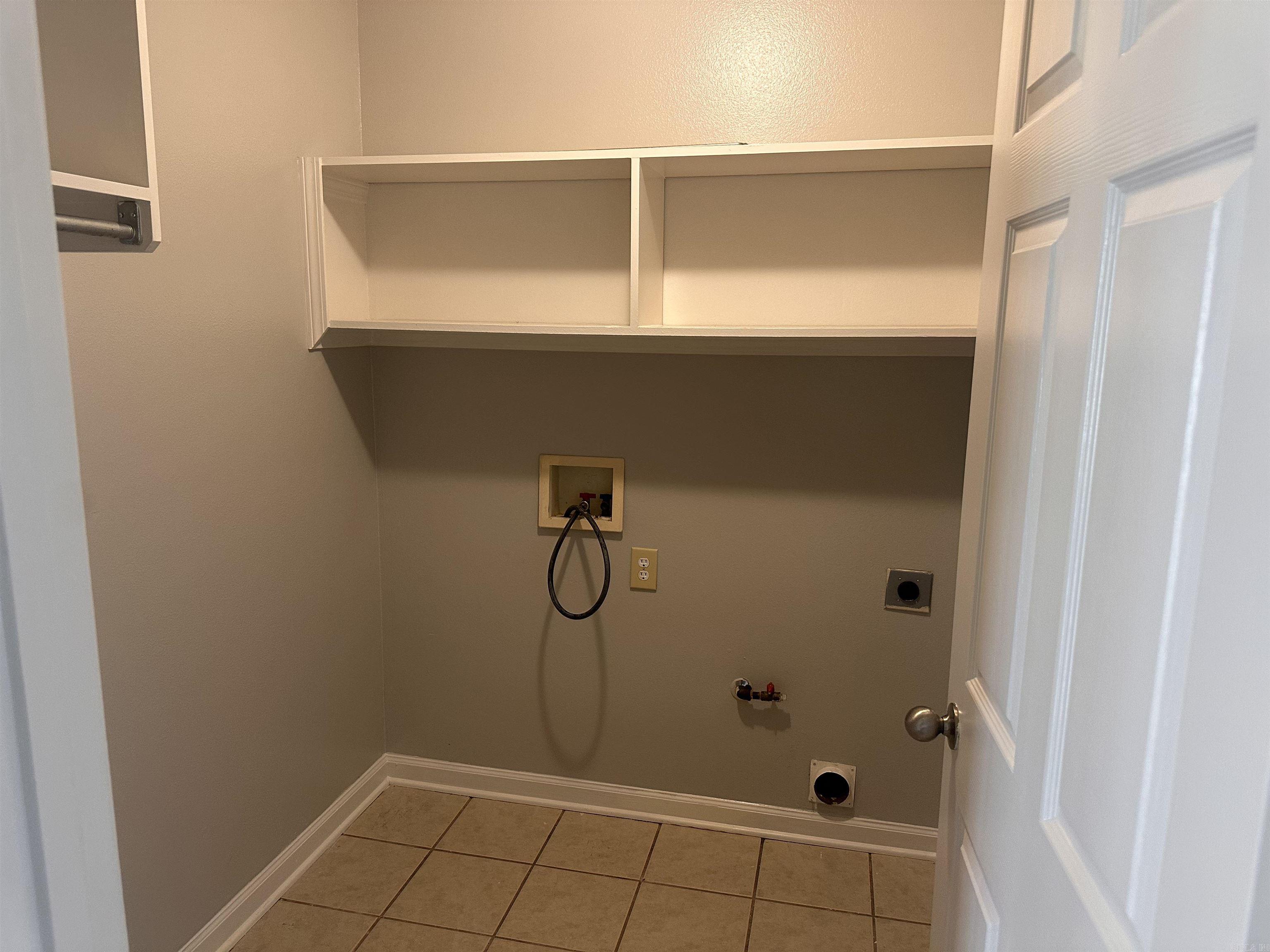 Meadowlake Estates - Residential Lease