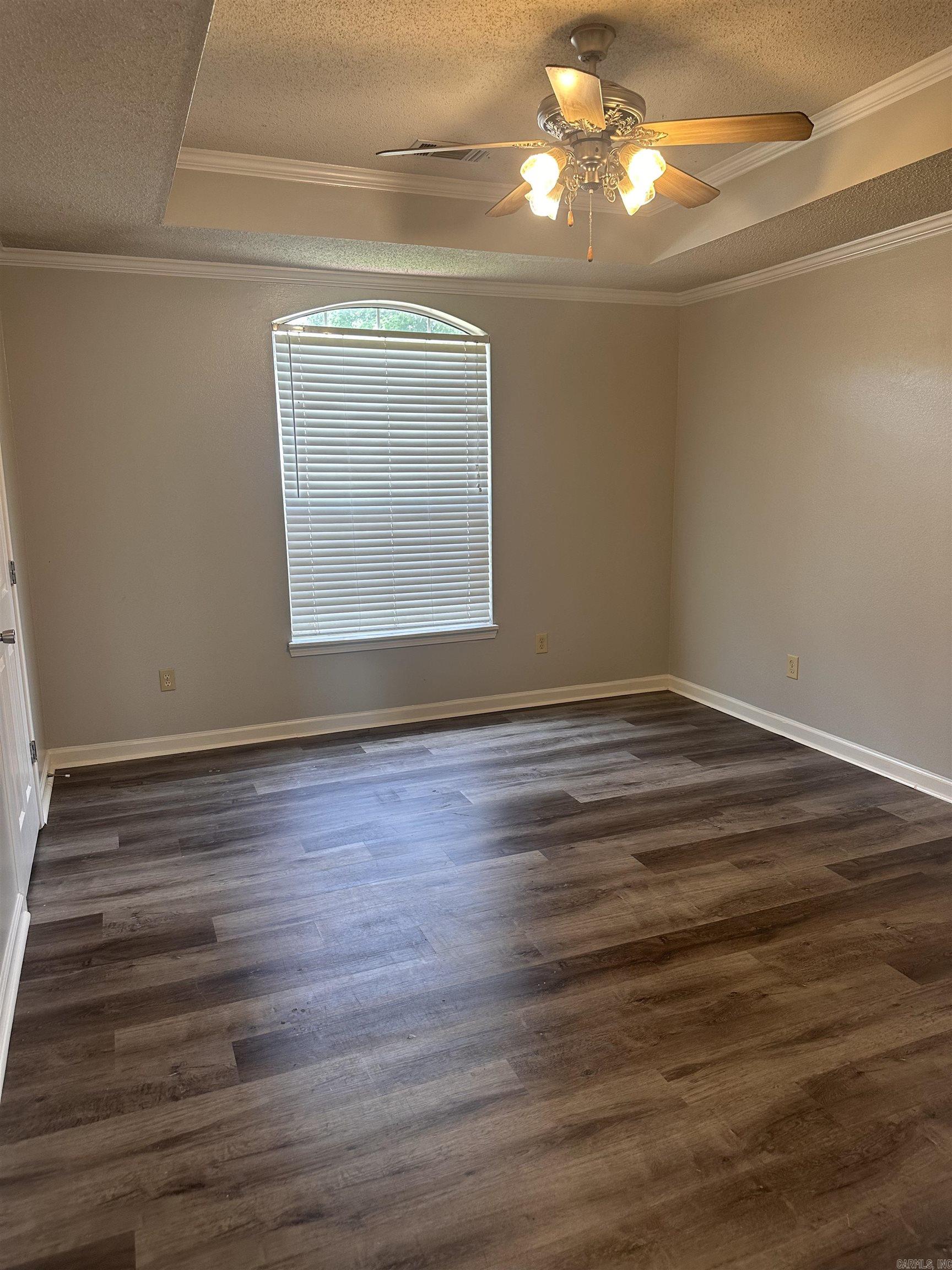 Meadowlake Estates - Residential Lease