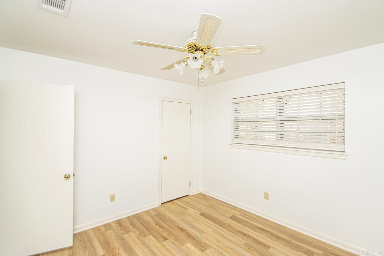 STURBRIDGE - Residential