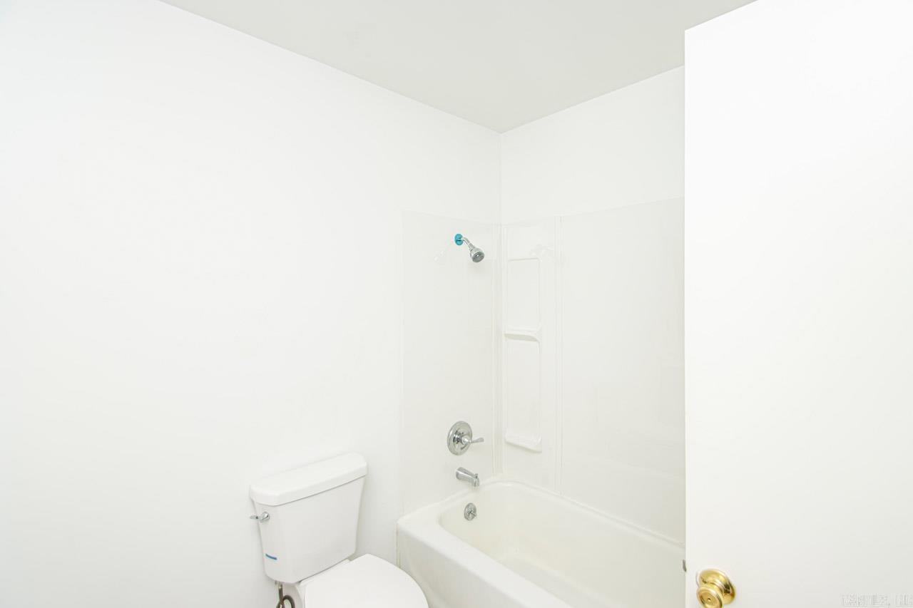 STURBRIDGE - Residential