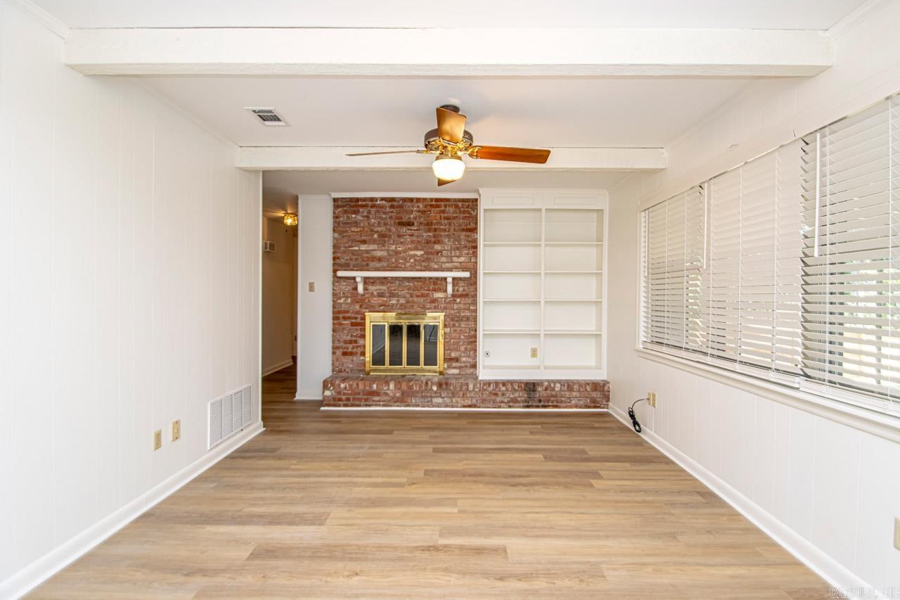 STURBRIDGE - Residential