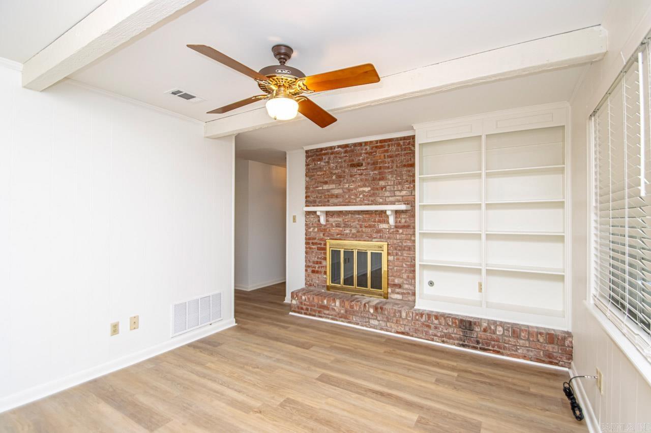 STURBRIDGE - Residential