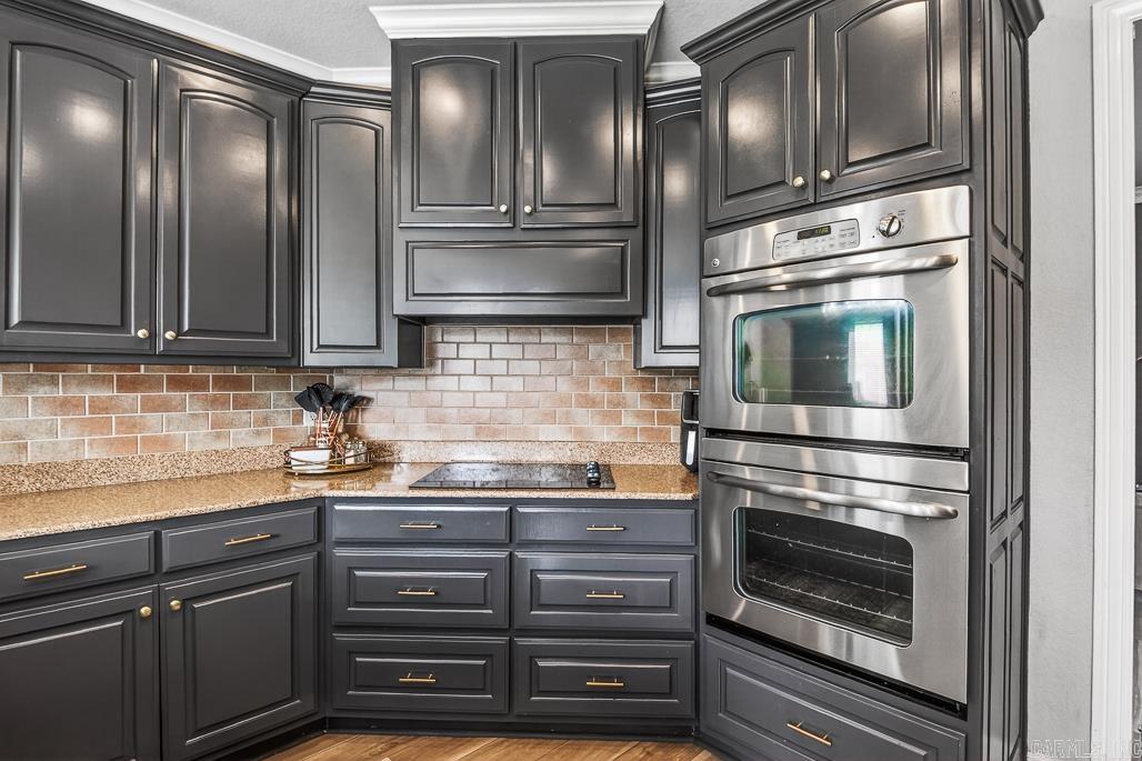 THE PARK ON MT SPRINGS - Residential