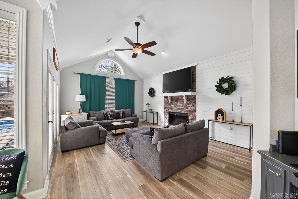 THE PARK ON MT SPRINGS - Residential