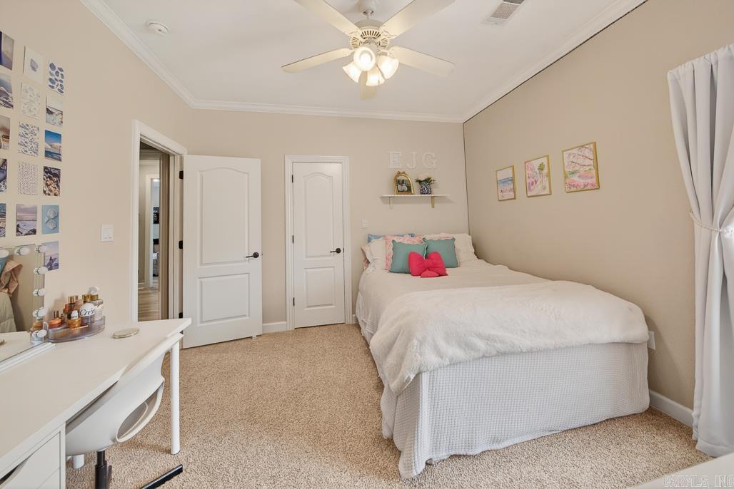 THE PARK ON MT SPRINGS - Residential