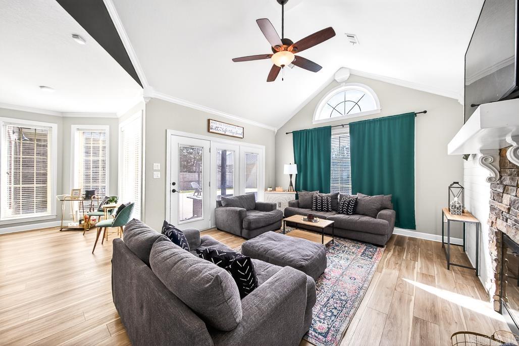 THE PARK ON MT SPRINGS - Residential