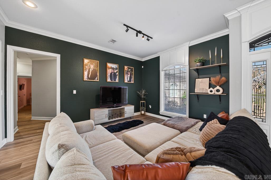 THE PARK ON MT SPRINGS - Residential