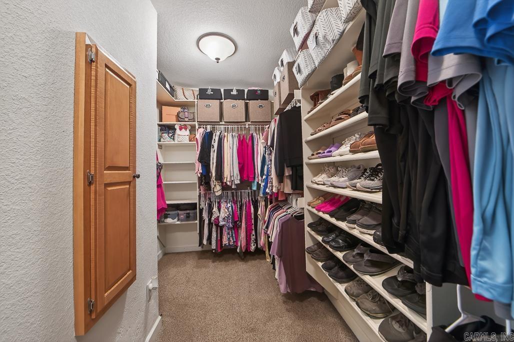 THE PARK ON MT SPRINGS - Residential