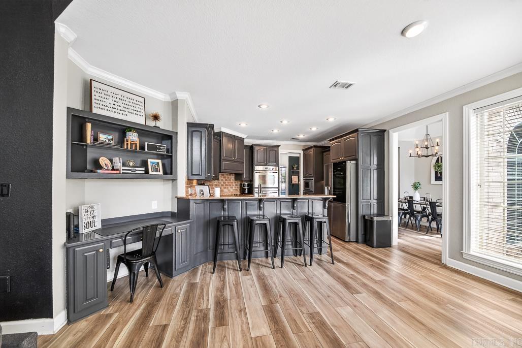 THE PARK ON MT SPRINGS - Residential